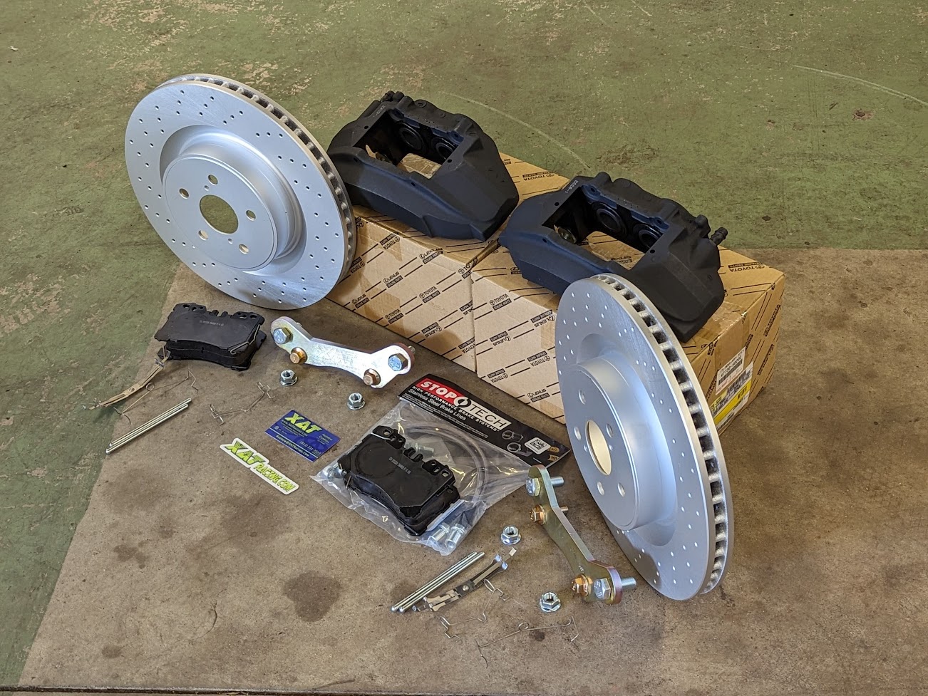 XAT Racing > Brake Systems > XAT Lexus LS460/ISF Front Big Brake Kit for 2GS GS300 LS400 GS400